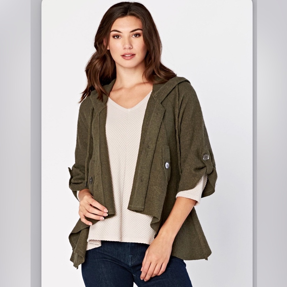 XCVI Sweeping Cape Jacket in Black – Effortless Chic and Warmth NWT! Green